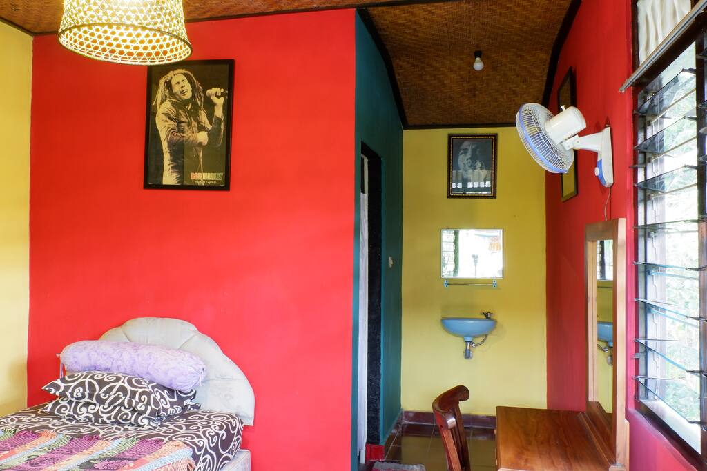 bed in rasta room
