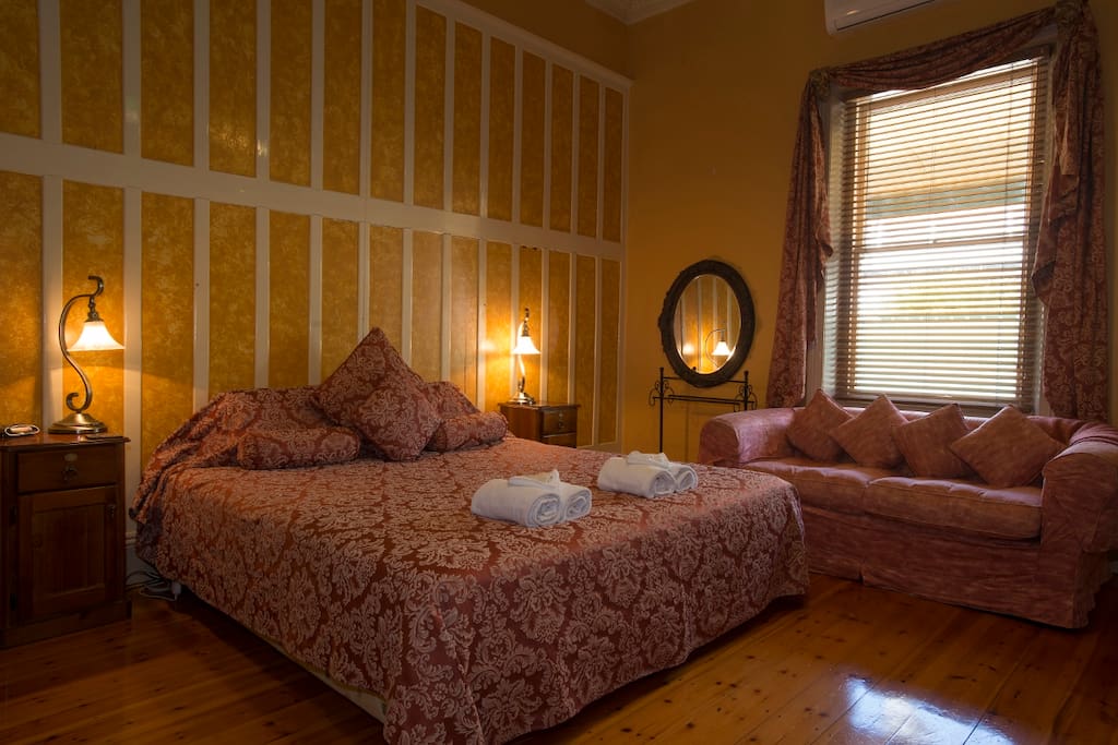 Barossa Dream main bedroom