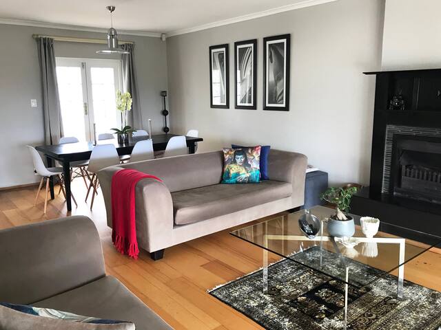 Newlands Cape Dutch House with Panoramic Views gallery image 5