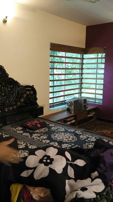 Bed room
