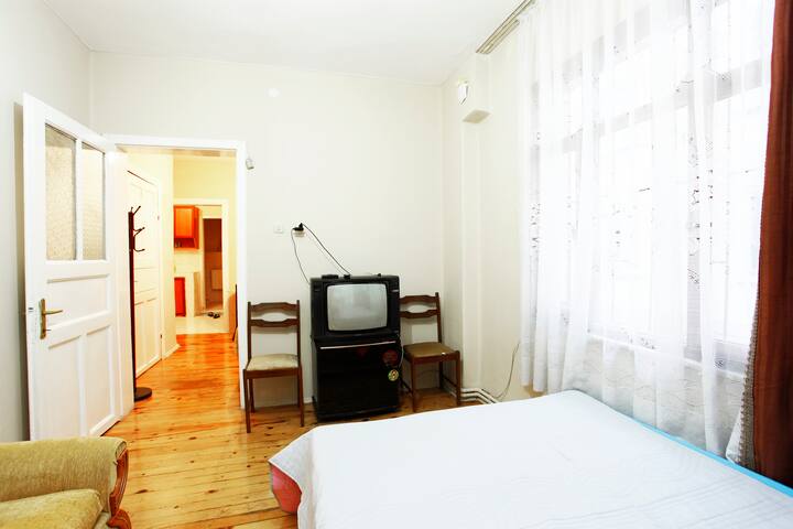 Apartment flat entrance – Beyoglu gallery image 2