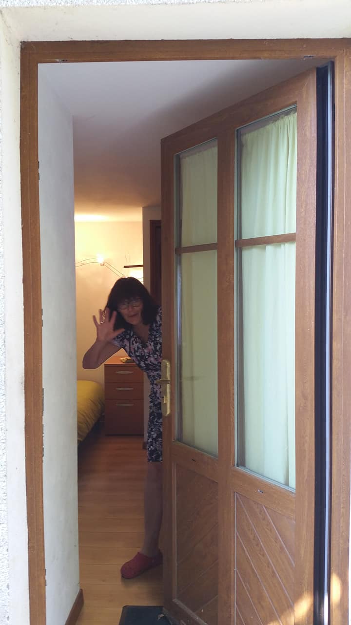 საძინებელი 1