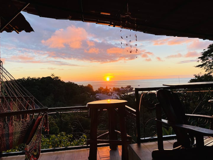 Monkey Suite with Pool. Apartments for Rent in Quepos, Puntarenas