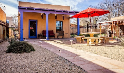Charming Adobe One Block from the Mesilla Plaza
