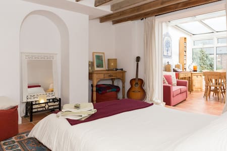 Mediterranean style basement flat sleeps 2+2