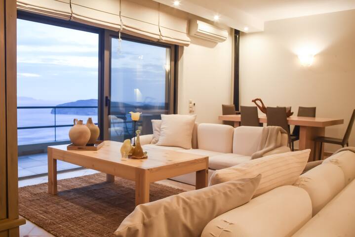 Evexia Villa gallery image 5