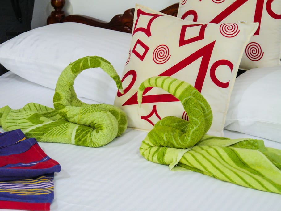 Towels and bed linen are included