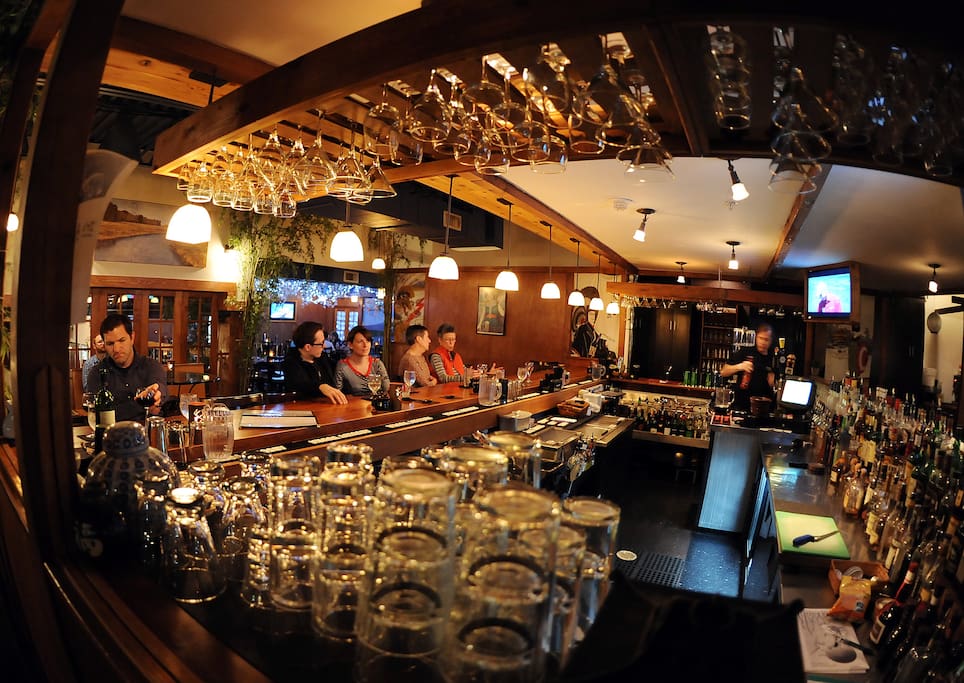 Foto van The Cultured Pearl Restaurant & Sushi Bar
