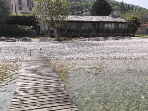 Lake Garda Villa on the beach