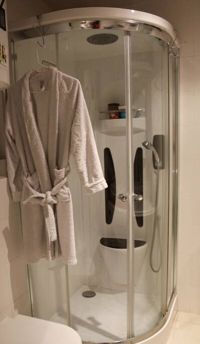 Douche comfortable // Comfortable shower