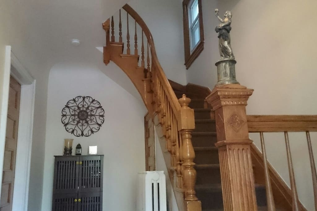 Entrance Lobby to your 3rd fl Sweet Home