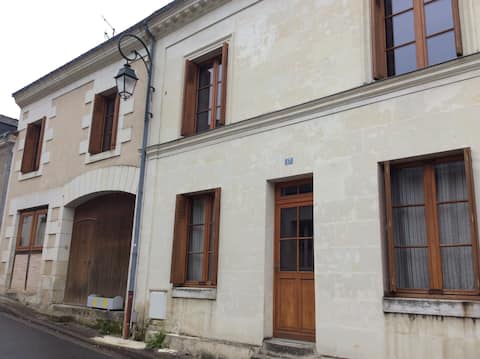 Bedroom in townhouse in Cheillé