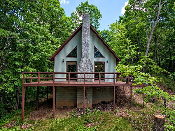 ** Private cabin near Brewery, Asheville, Skiing** Cabins for Rent in