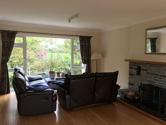 Devon Home Suitable for Families
