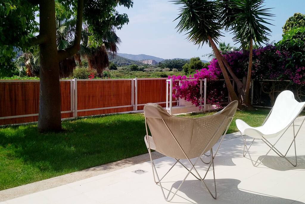 Exterior terrace
