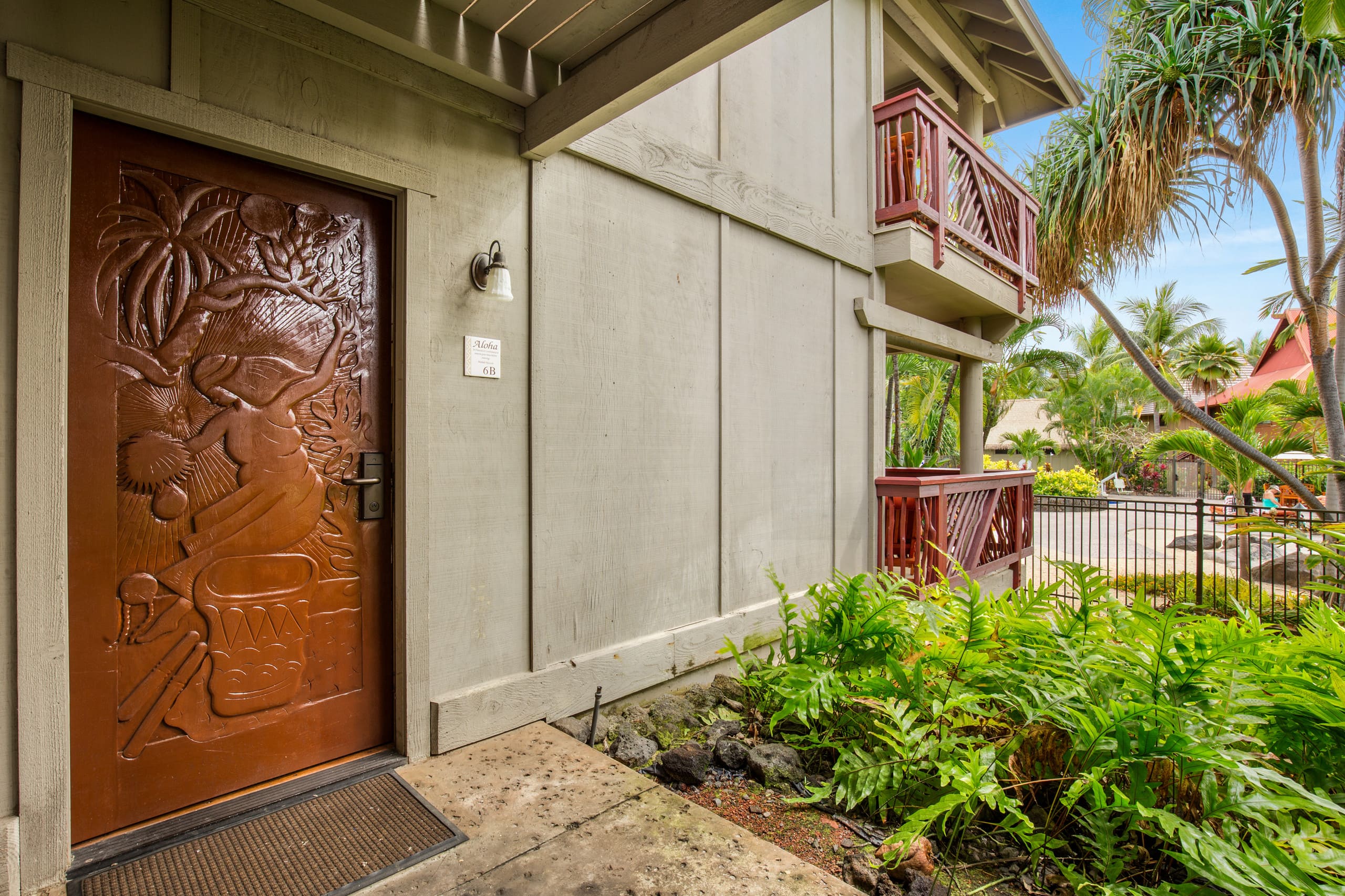 Condo in Kailua-Kona · ★4.9 · 2 bedrooms · 2 beds · 2 baths - Image 4