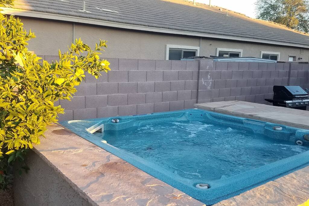 Relax after a fun day in the Hot tub