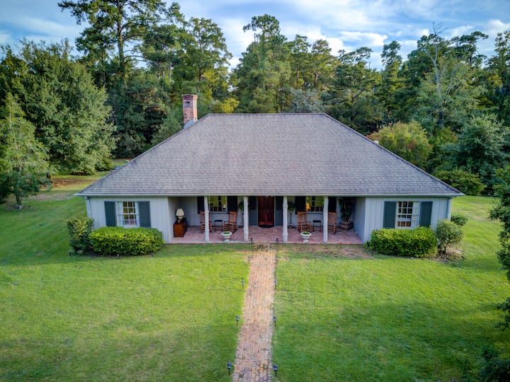 Bayou Liberty Waterfront Estate Houses for Rent in Slidell, Louisiana