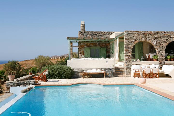 Twin Peaks Villas w/Private Pool by JJ Hospitality gallery image 3