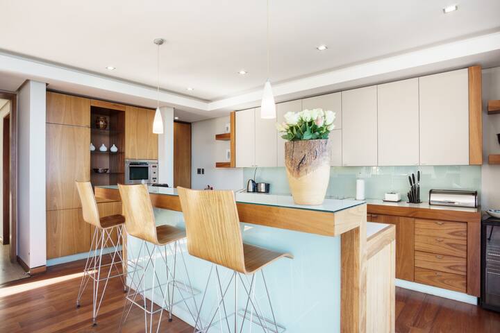 Glen Beach Villa Two gallery image 5