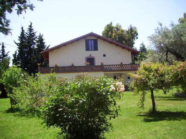 La Chiusa Houses For Rent In Mirto Calabria Italy
