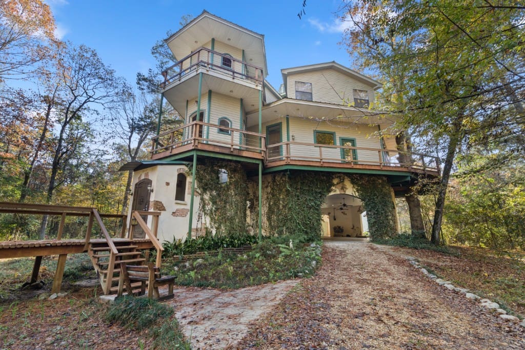 Side view of the house.