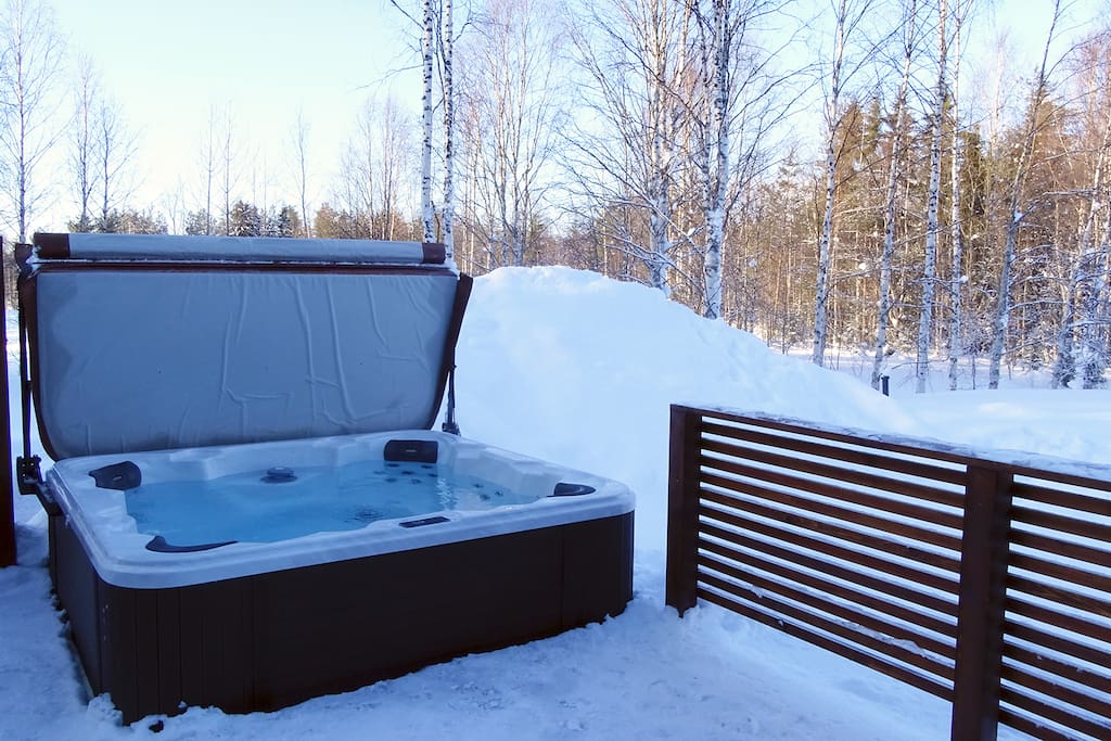 Hot tub