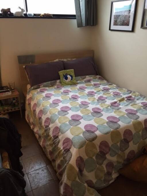 https://www.airbnb.com/rooms/4541089 -- more photos of the living room, kitchen, etc.