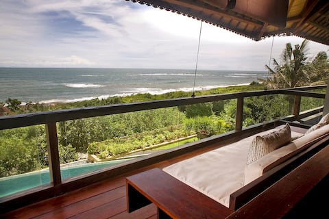 Beachfront Villa Vacation in Bali