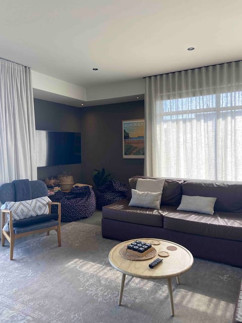 Popular Airbnb listing: Abre Holiday Home in Western Bay Of Plenty District North