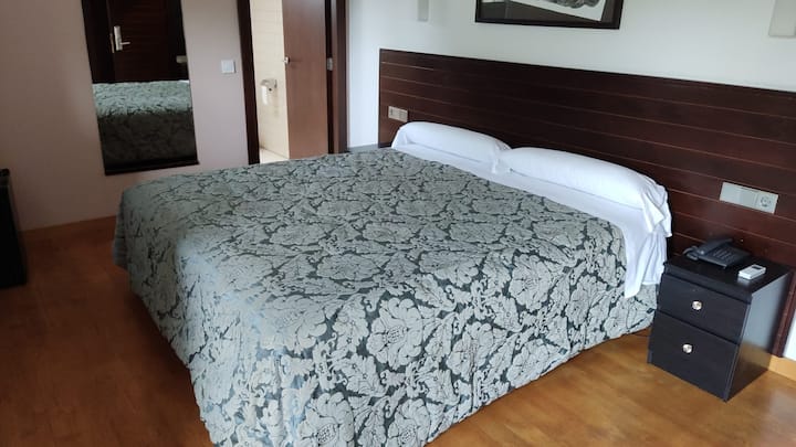 Dhomë gjumi 8