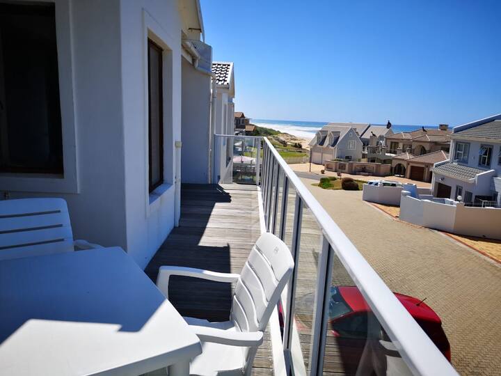 Beach house for family & golfers in prestige area Townhouses for Rent