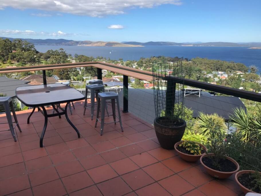 Eat breakfast at our bar looking at the sunrise and view