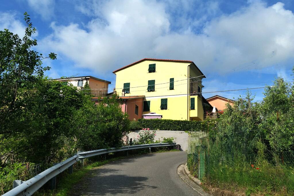 la casa gialla: Casa Flora