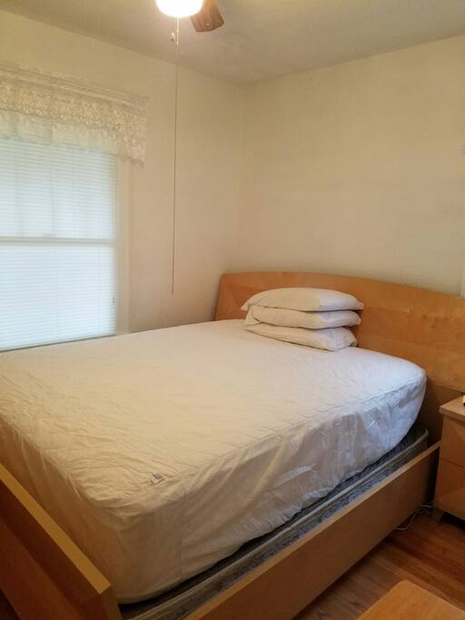 Queen size mattress waterproof/hypoallergenic cover