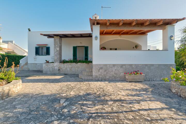 Sea View Villa-single family-cost of Ostuni,Puglia gallery image 2
