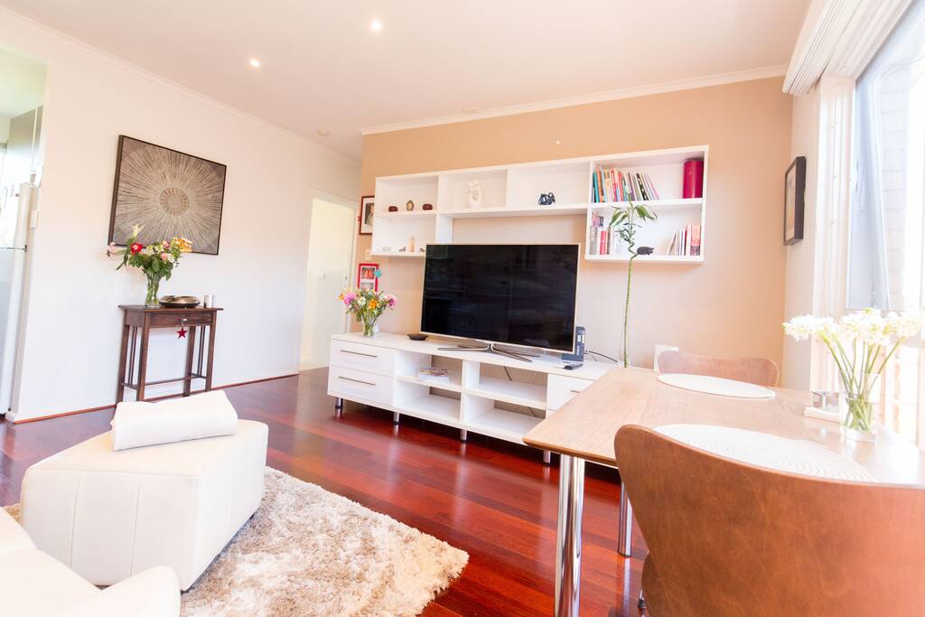Lounge and Dining table