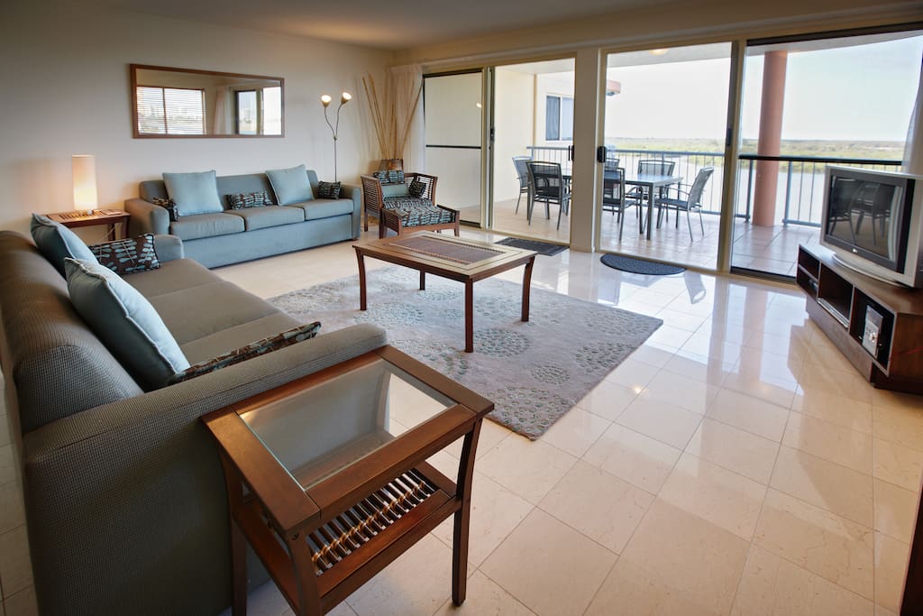 Well appointed spacious apartment. Relax in style