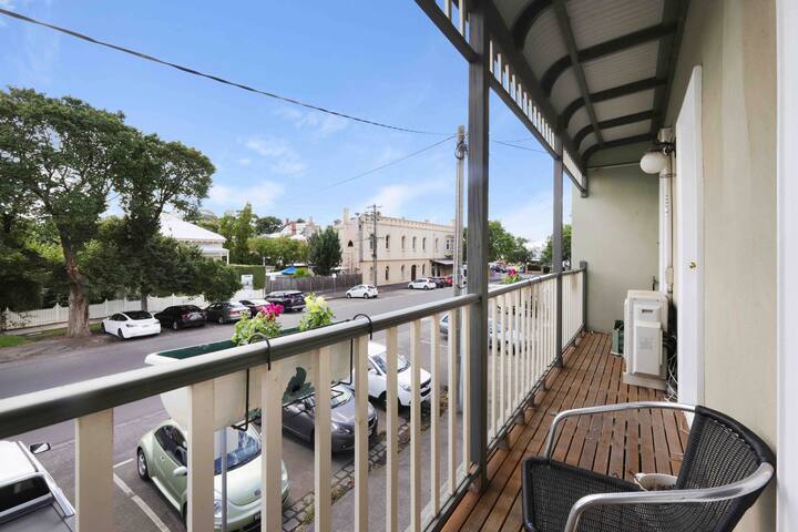 Seaside in the city gallery image 3