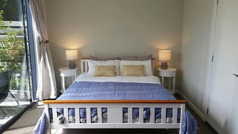 Independant warm room & ensuite -no cleaning fee