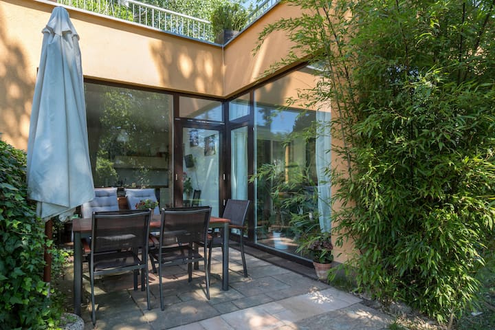 Oasis in the urban jungle – 150 qm green/citynear gallery image 3