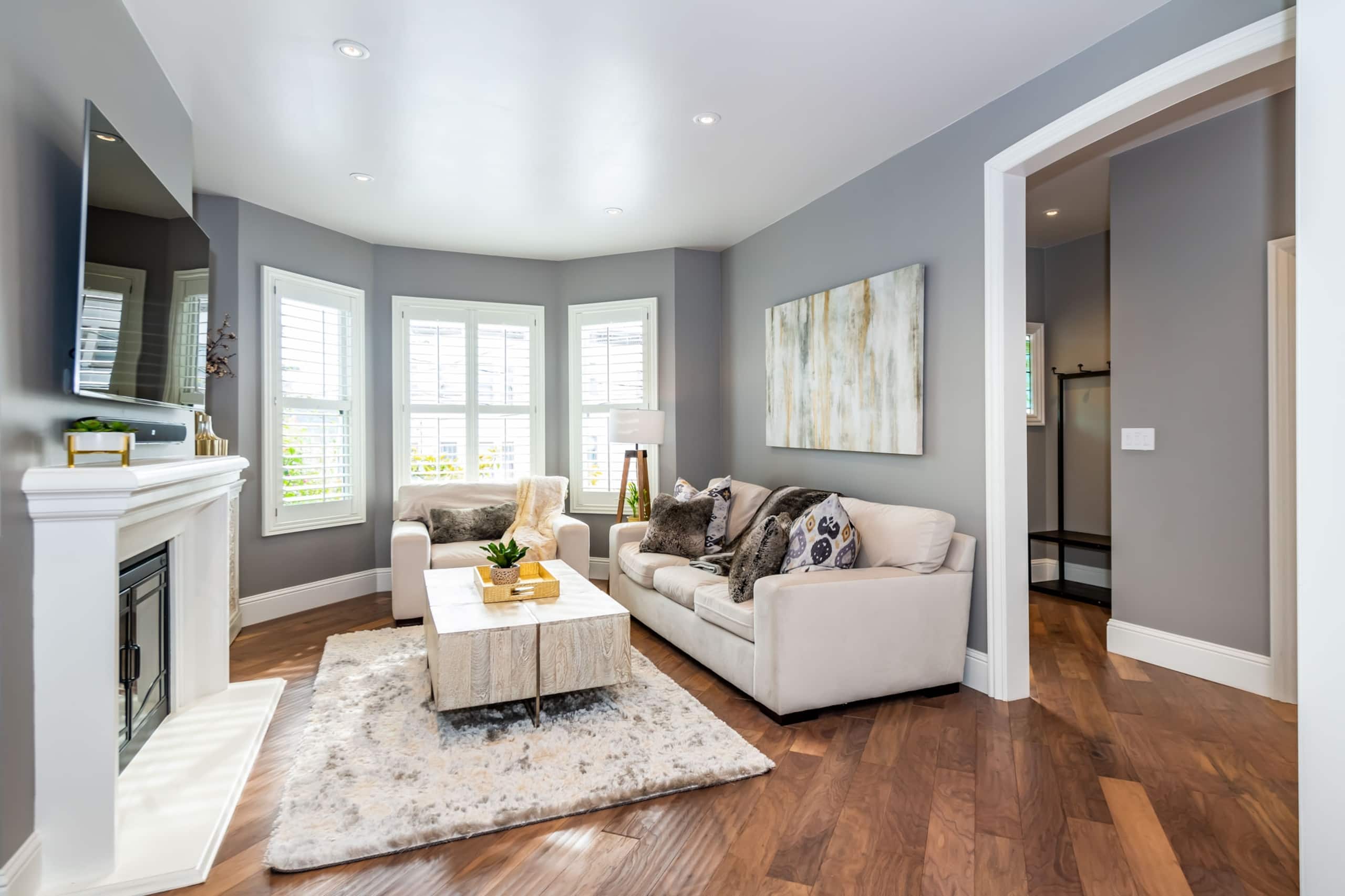 Home in San Francisco · ★4.99 · 2 bedrooms · 2 beds · 1 bath - Image 2