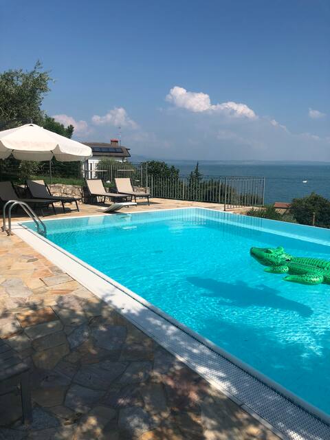 Apartment Uccellini  017102-CNI-00260 T04042