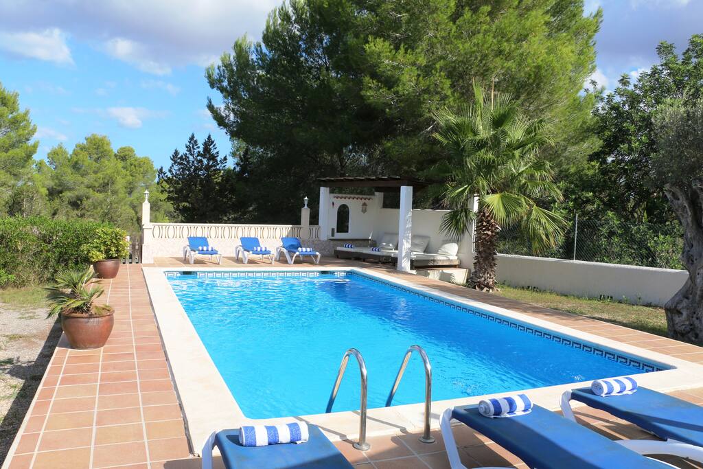 Relax and unwind poolside