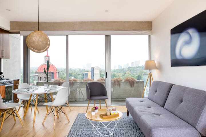 Amazing View + Great Location+ Hi Speed Wifi