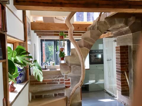 Un curieux petit pavillon