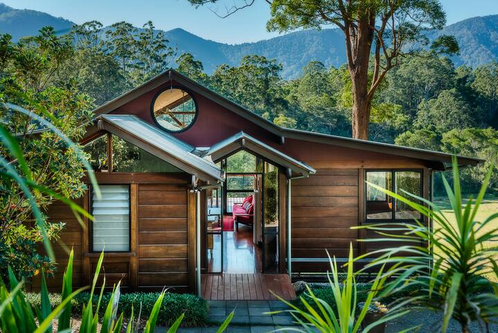 Tallowood 2 Bedroom Chalet @ Promised Land Retreat