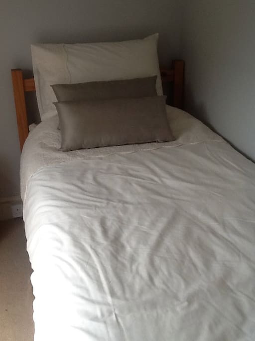 3\4 size bed with very comfortable mattress