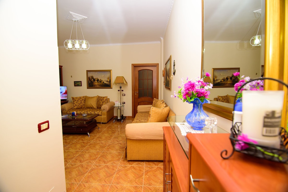 Listing 894876321632923802