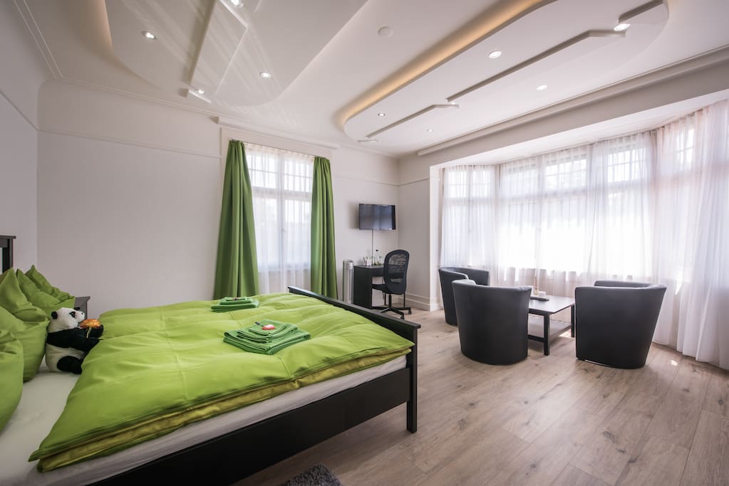 Deluxe Junior Suite, Bedroom